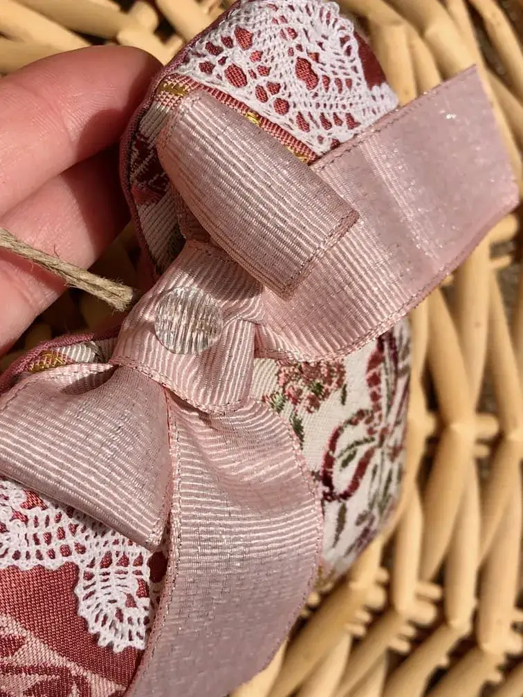 coeur_de_lavande_cadeau_typique_provence_noeud_romantique_