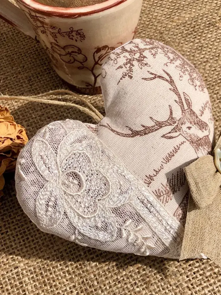 coeur_lavande_provence_dentelle_idee_cadeau_artisanal