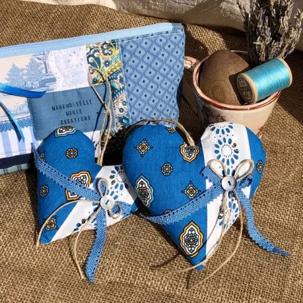 coeurs_de_lavande_provence_tissu_provencal_typique_bleu