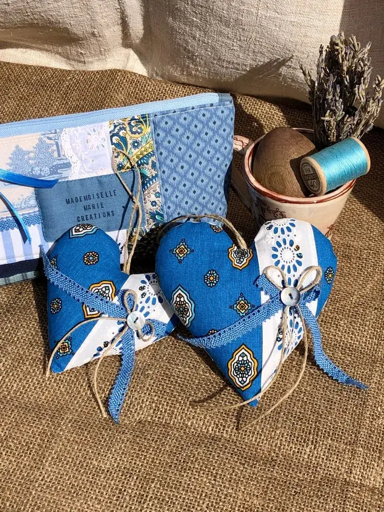 coeurs_de_lavande_provence_tissu_provencal_typique_bleu