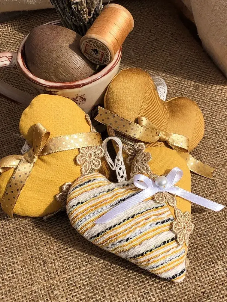 coeurs_de_lavande_tissus_upcycles_upcycling_artisanat_haute_couture