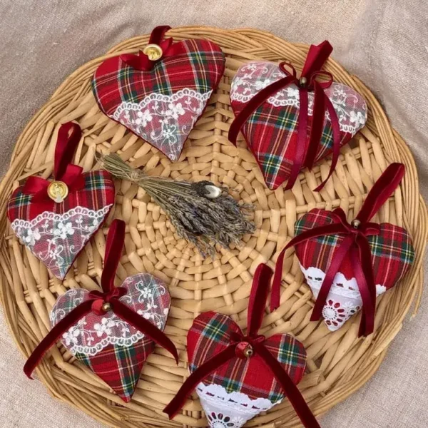 coeurs_lavande_rouge_tartan_esprit_noel_provence