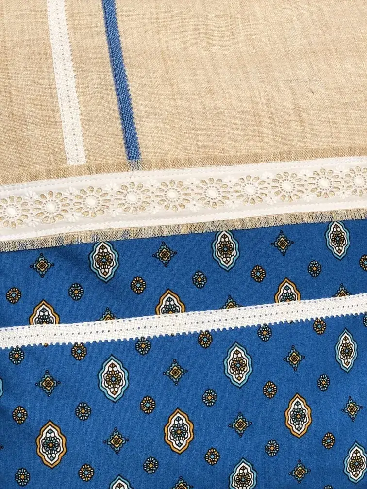 housse_coussin_tissu_provençale_brillane_bleu_decoration_dentelle_idee_cadeau