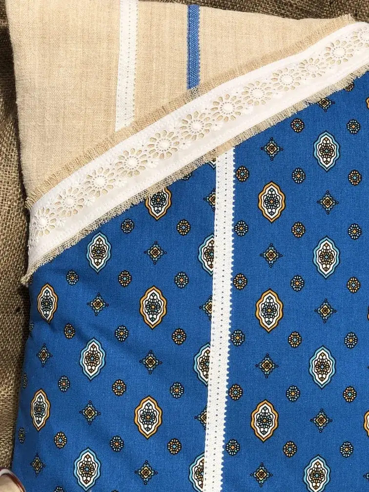 housse_coussin_tissu_provençale_brillane_bleu_decoration_typique_sud_cadeau