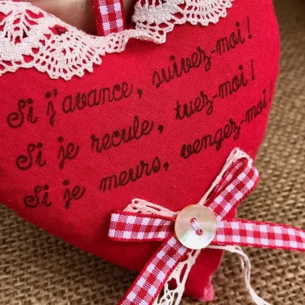 petit_coeur_lavande_provence_citation_la_rochejacquelin_dentelle_idee_cadeau