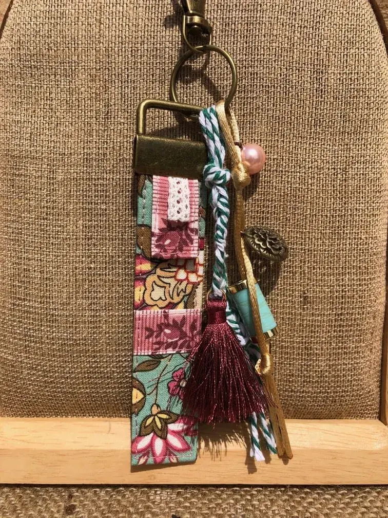 Porte-clés Grigri indienne & vieux rose – Image 2