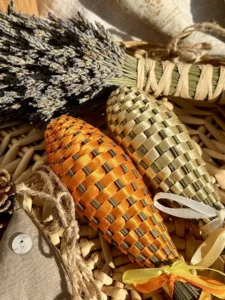 fuseaux_lavande_orange_doré_tradition_provencale