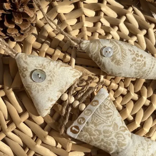 sardines_lavande_beige_nacre_decoration_provencale_originale_idee_cadeau