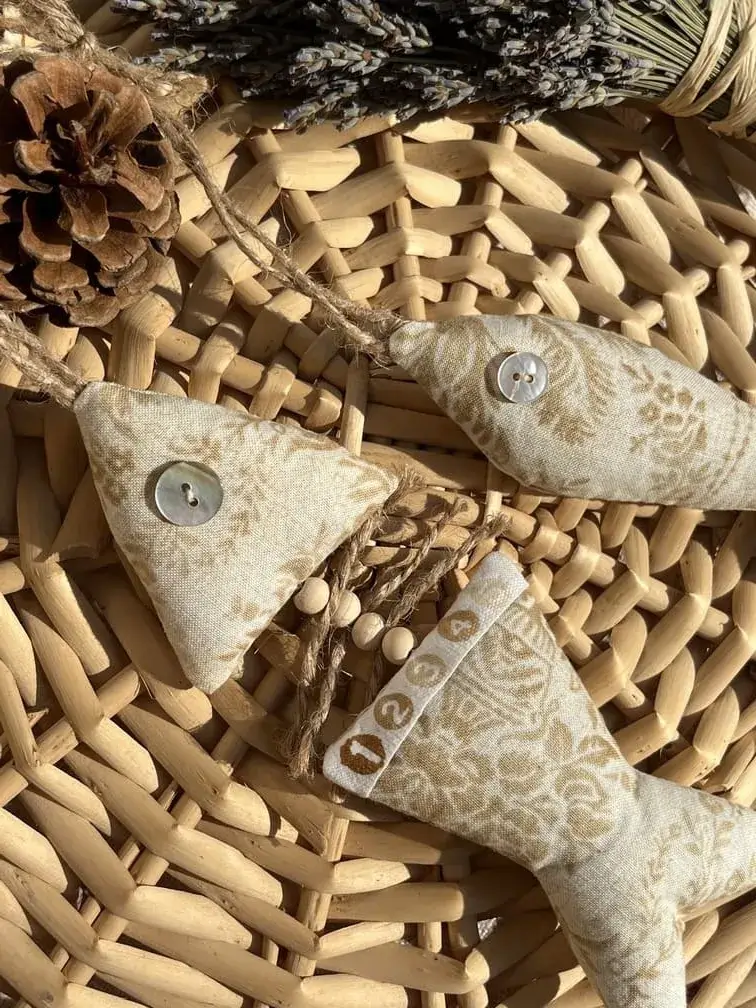 sardines_lavande_beige_nacre_decoration_provencale_originale_idee_cadeau