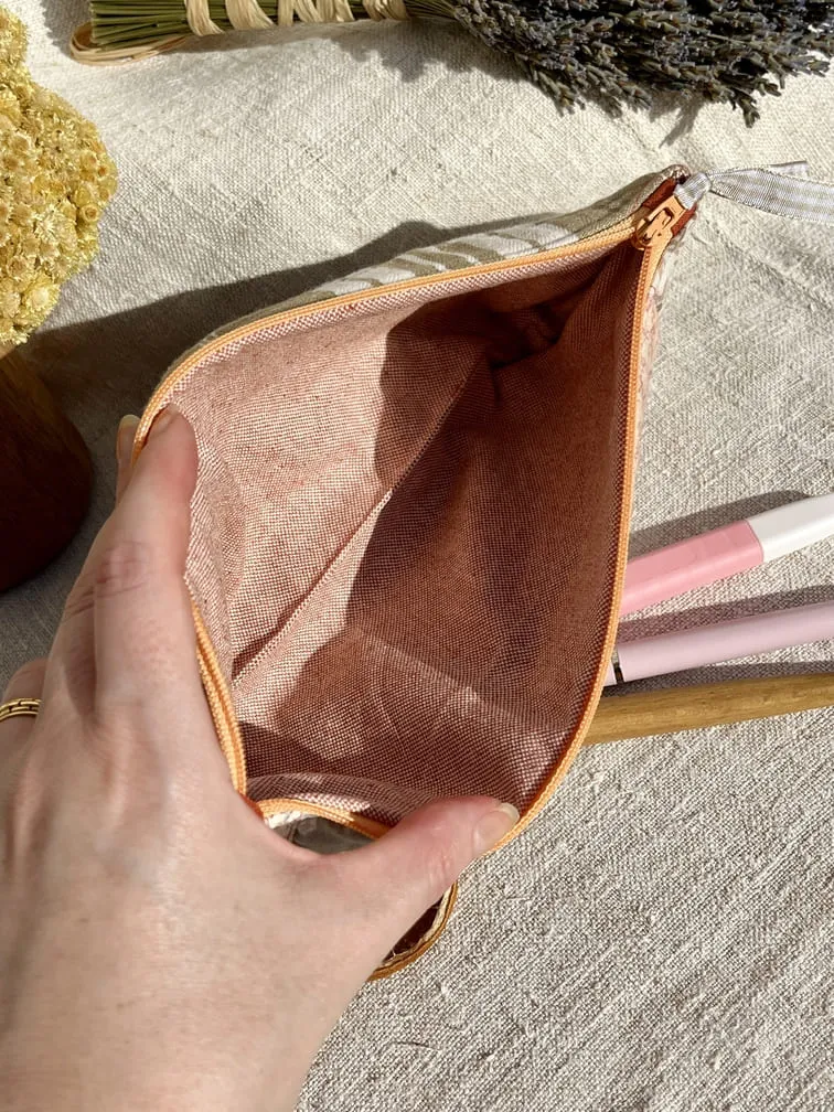 trousse_ecoliere_patchwork_taupe_orange_automne_fait_main_artisanal_idee_cadeau_femme